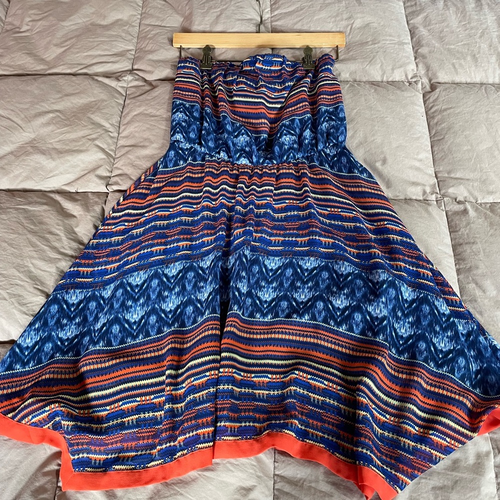 Strapless dress
